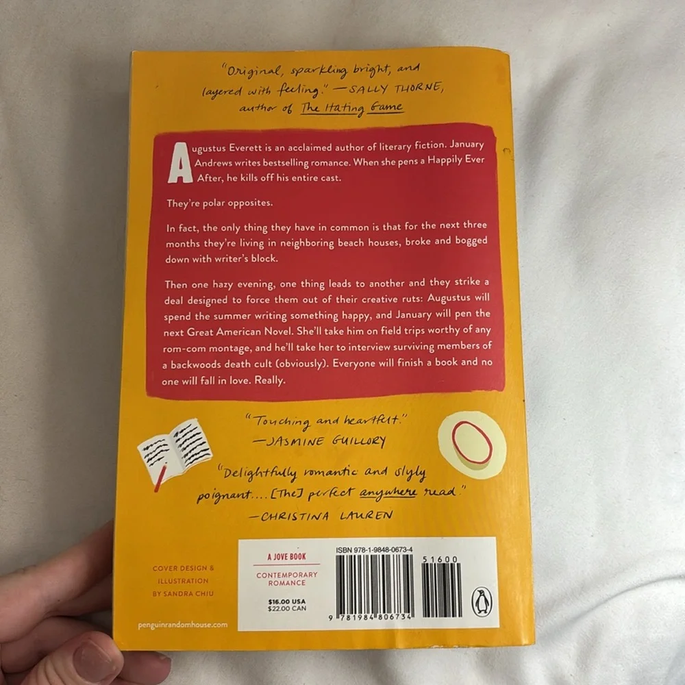 Beach Read by Emily Henry - Picture 2 of 2